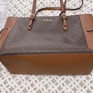 Michael Kors brown bag
